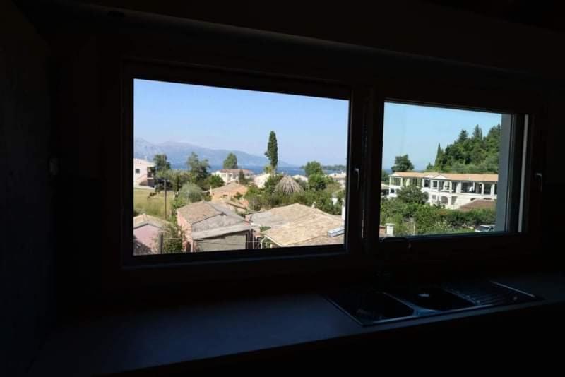 Wood Metal Glass Appartement