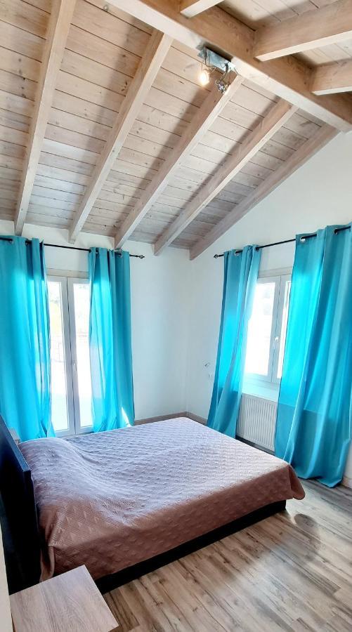 Appartement Wood Metal Glass *